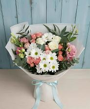 Букет цветов из:  Розы, Лизиантусы и Хризантемы в Новкусе-Артезиане