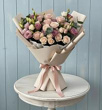 Букет цветов из:  Розы и Лизиантусы в Новкусе-Артезиане