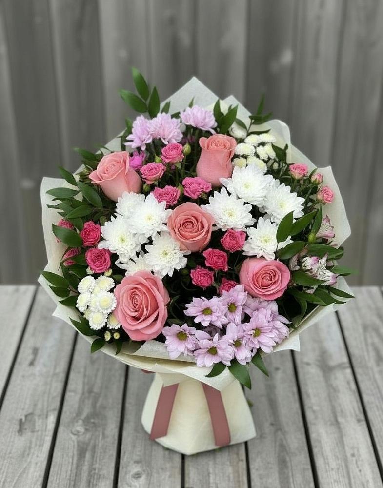 Букет цветов из: Альстромерии, Гвоздики, Розы и Хризантемы в Новкусе-Артезиане