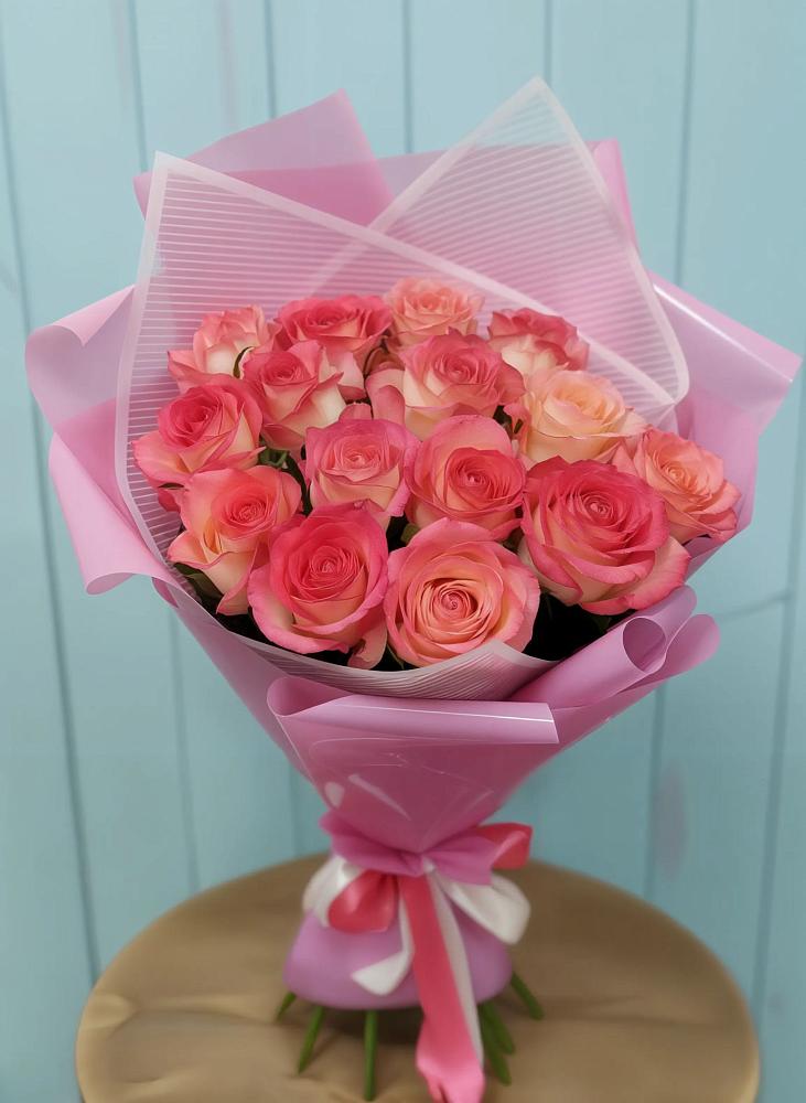 Букет 15 Розовых роз Равель в Новкусе-Артезиане
