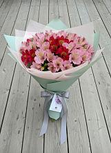 Букет цветов из:  Альстромерии #REPLACE_PRED# Новкусе-Артезиане