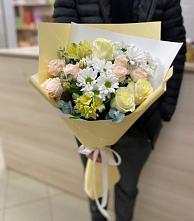 Букет цветов из:  Альстромерии, Розы и Хризантемы в Новкусе-Артезиане