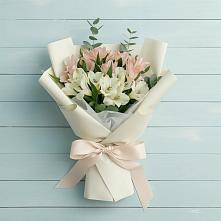 Букет цветов из:  Альстромерии в Новкусе-Артезиане