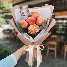Букет цветов из:  Розы в Новкусе-Артезиане
