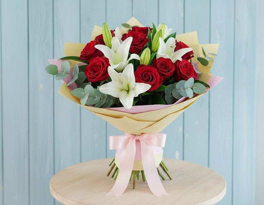 Букет цветов из: Лилии и Розы в Новкусе-Артезиане